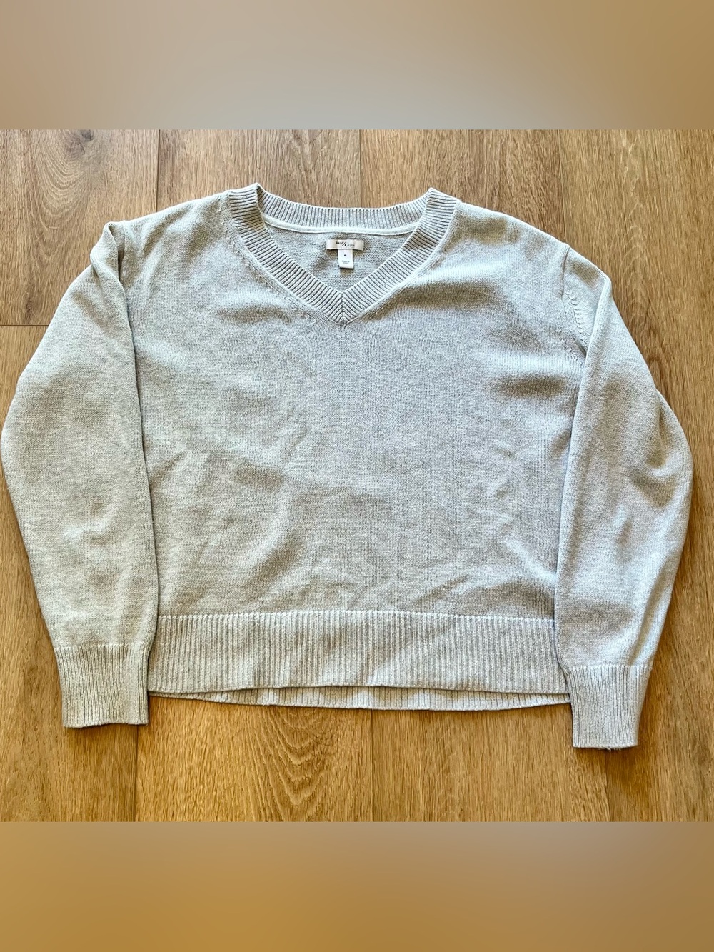 Daily Ritual 100% Cotton Light Gray V-Neck Knit Sweater NWOT